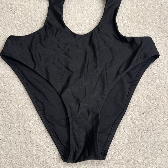 Red Carter SHINE SOLIDS CUT OUT ONE PIECE SWIMSUIT - Picture 3 of 7